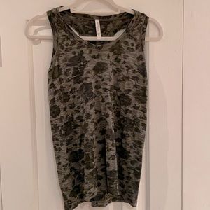 Athleta sports tank